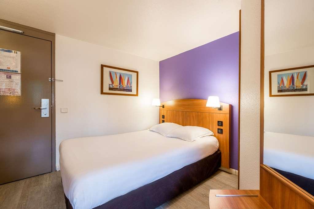 Comfort Hotel Grenoble Meylan Room photo