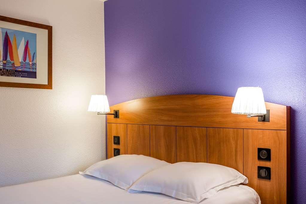 Comfort Hotel Grenoble Meylan Room photo