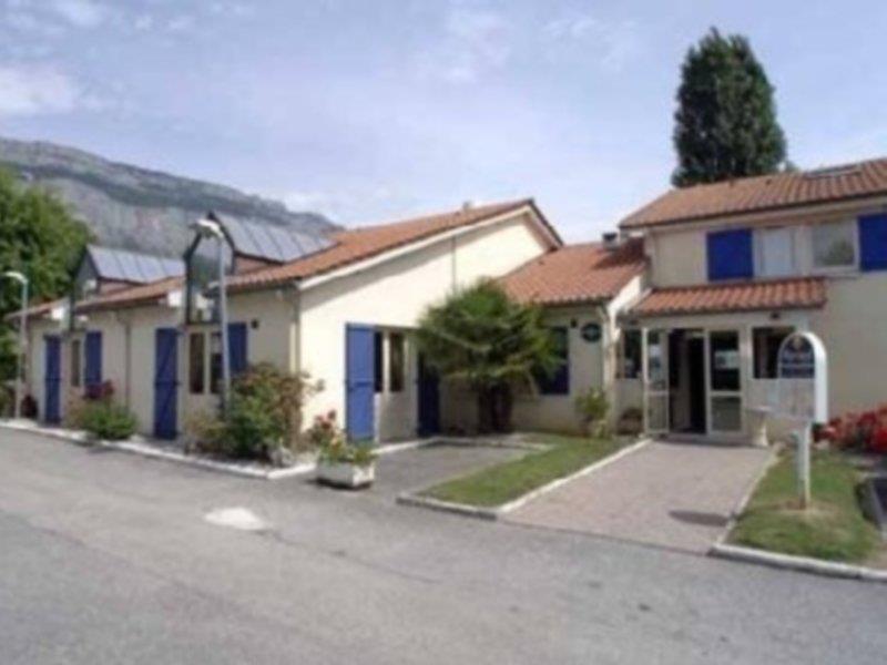 Comfort Hotel Grenoble Meylan Exterior photo